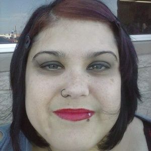 Meet your Posher, Robyn